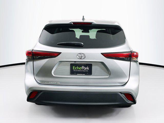 used 2023 Toyota Highlander car, priced at $32,997