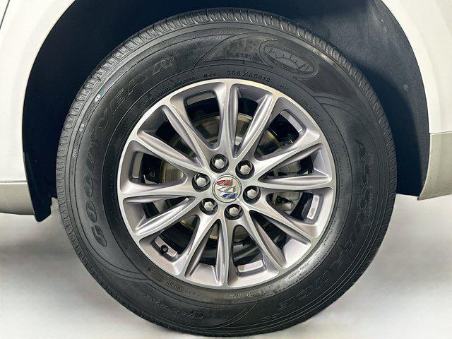 used 2024 Buick Enclave car, priced at $28,997