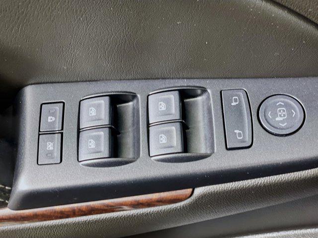 used 2017 GMC Yukon car, priced at $23,999
