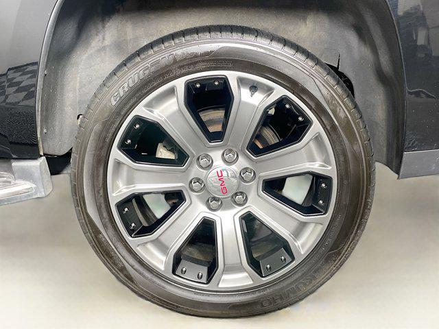 used 2017 GMC Yukon car, priced at $23,999