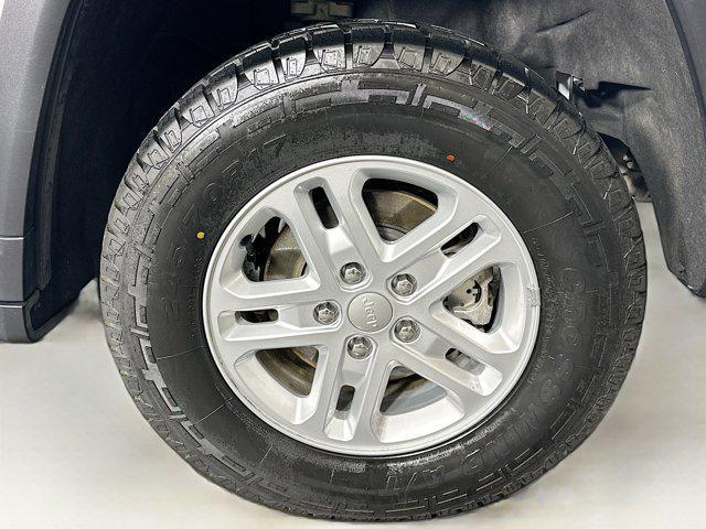 used 2023 Jeep Grand Cherokee car, priced at $24,997