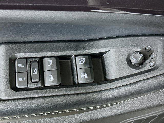 used 2023 Jeep Grand Cherokee car, priced at $24,997