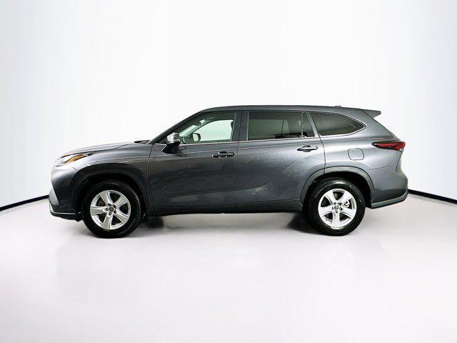 used 2024 Toyota Highlander car, priced at $35,697