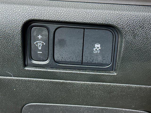 used 2024 Kia Sorento car, priced at $25,996