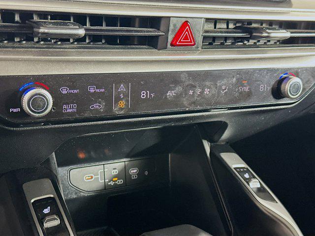 used 2024 Kia Sorento car, priced at $25,996