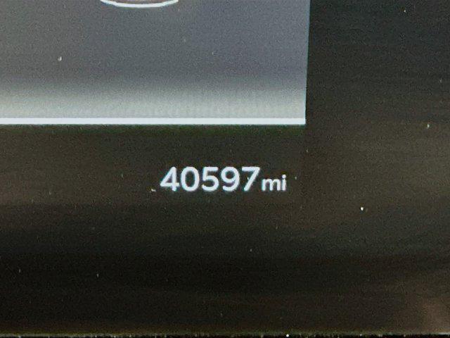 used 2024 Kia Sorento car, priced at $25,996