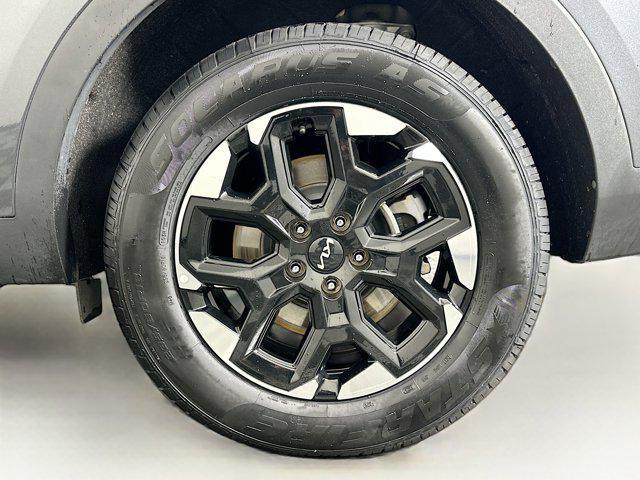 used 2024 Kia Sorento car, priced at $25,996