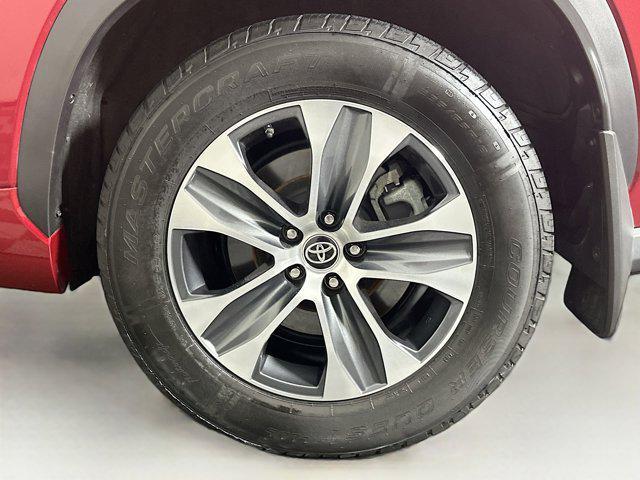 used 2023 Toyota Highlander car, priced at $30,797