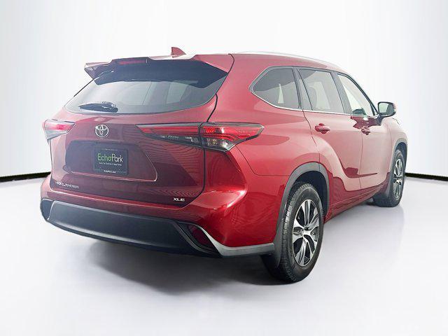 used 2023 Toyota Highlander car, priced at $30,797