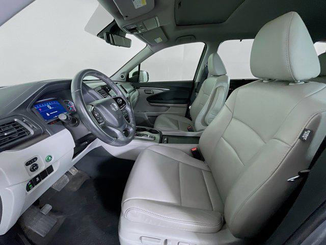 used 2022 Honda Pilot car, priced at $30,697