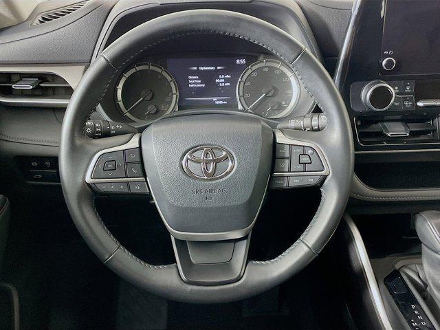 used 2024 Toyota Highlander car, priced at $37,889