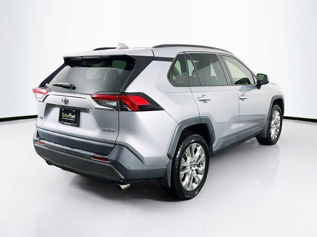 used 2020 Toyota RAV4 car, priced at $26,789