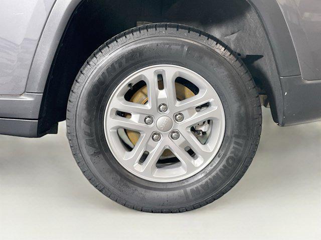 used 2022 Jeep Grand Cherokee car, priced at $26,597