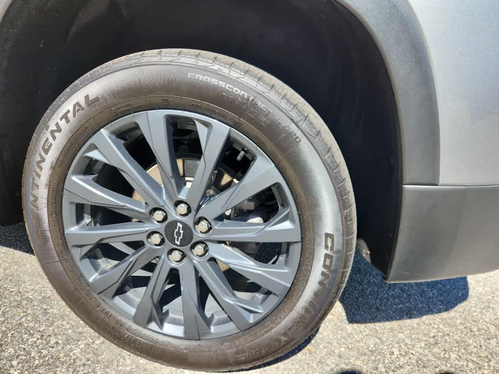 used 2023 Chevrolet Traverse car, priced at $37,408