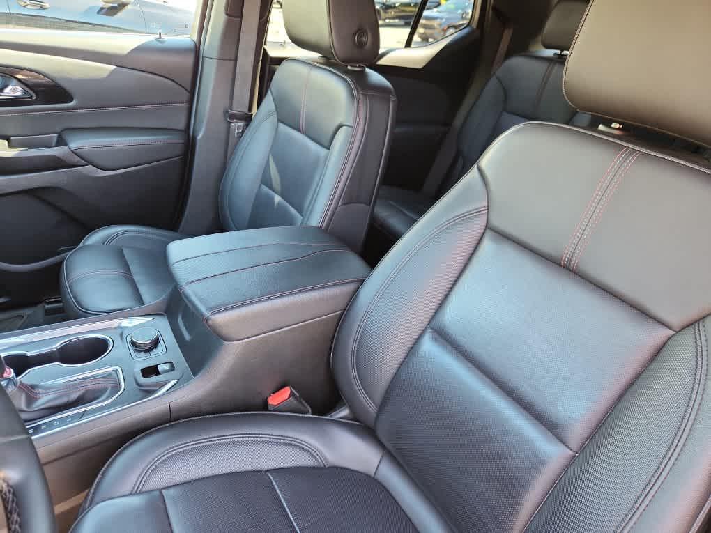 used 2023 Chevrolet Traverse car, priced at $37,408