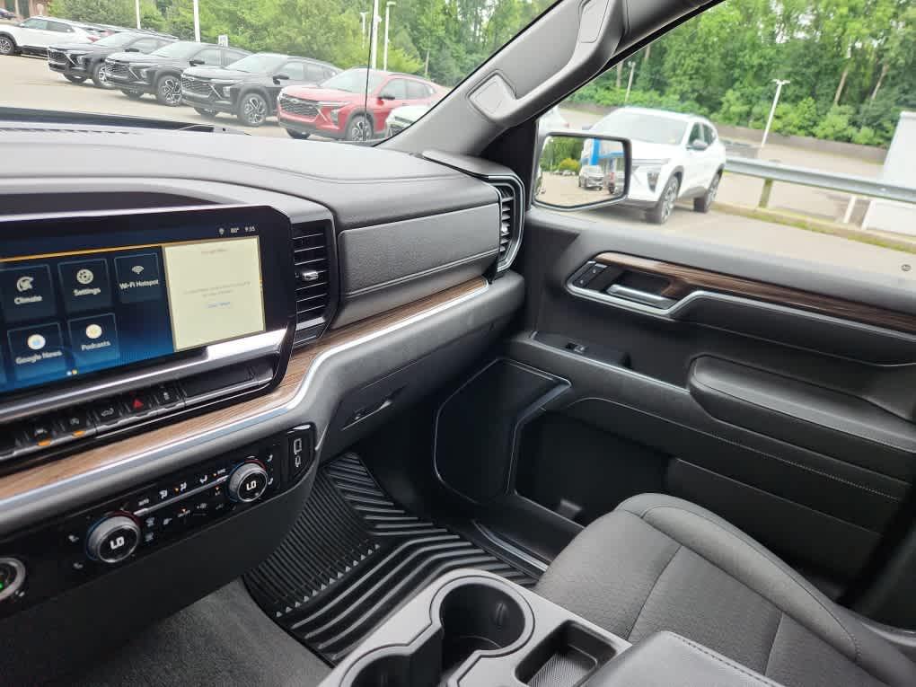 used 2022 Chevrolet Silverado 1500 car, priced at $37,608