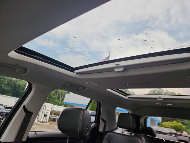 used 2021 Chevrolet Traverse car, priced at $29,908