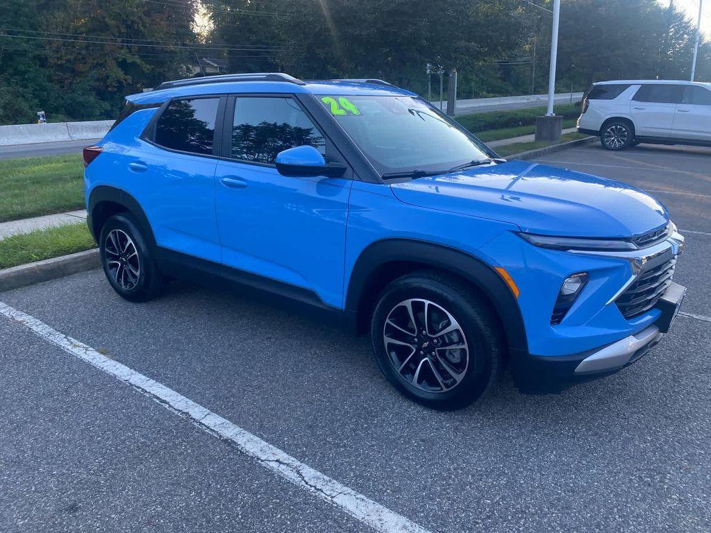 used 2024 Chevrolet TrailBlazer car, priced at $22,408