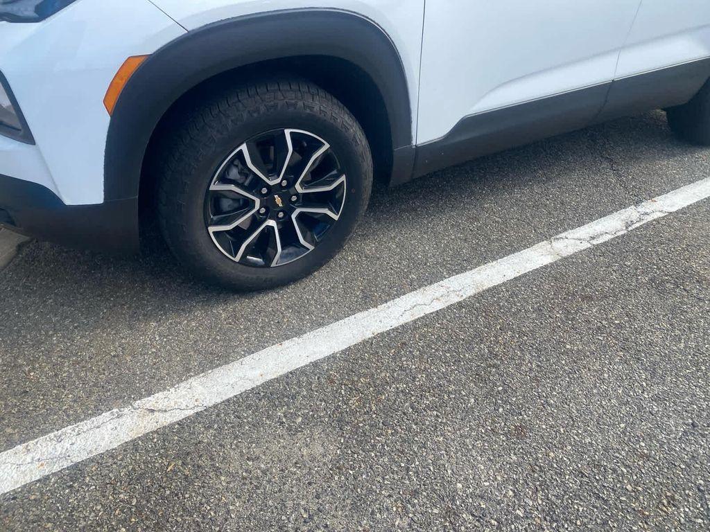 used 2023 Chevrolet TrailBlazer car, priced at $23,908