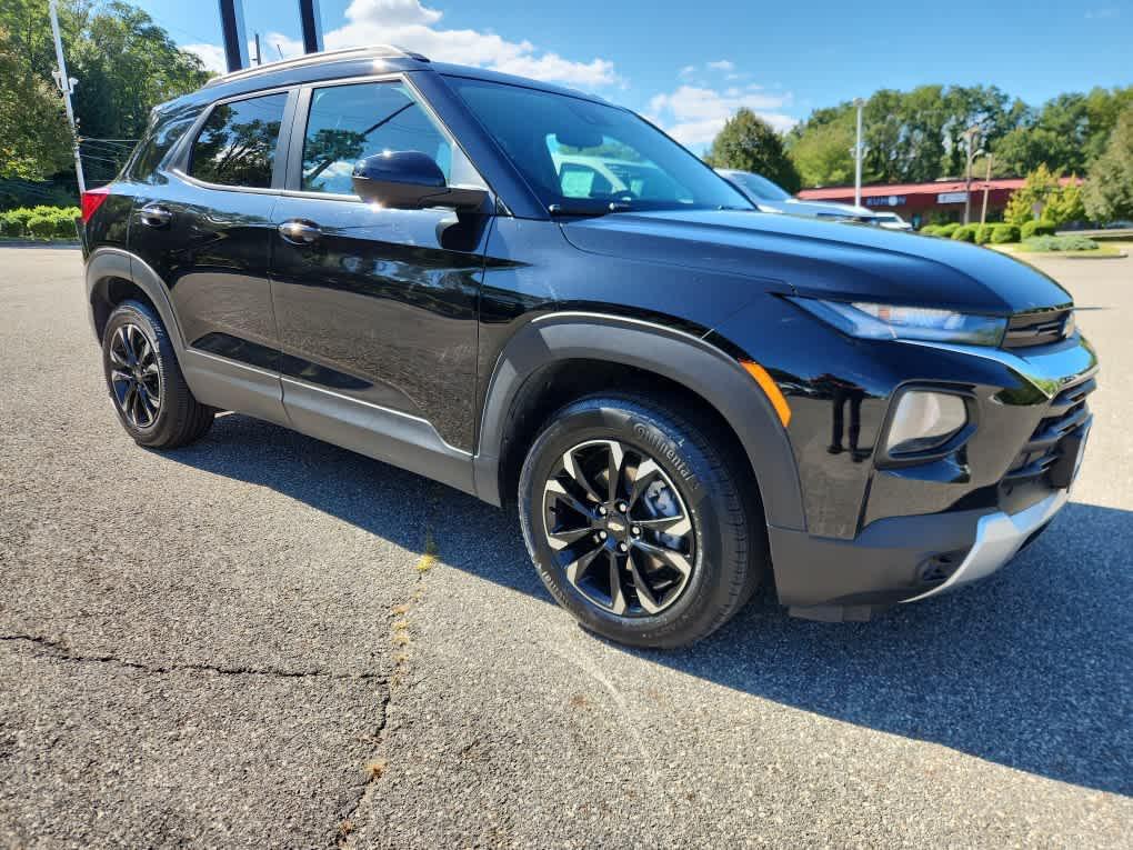 used 2023 Chevrolet TrailBlazer car, priced at $19,608