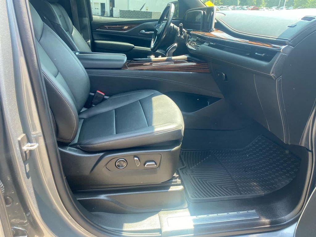 used 2022 Cadillac Escalade car, priced at $50,908
