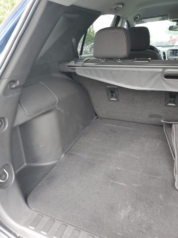 used 2022 Chevrolet Equinox car, priced at $19,298