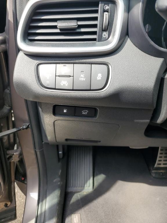 used 2019 Kia Sorento car, priced at $19,548