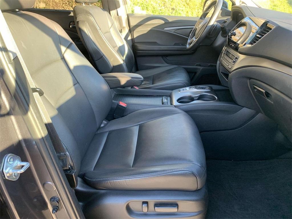 used 2022 Honda Pilot car, priced at $29,398