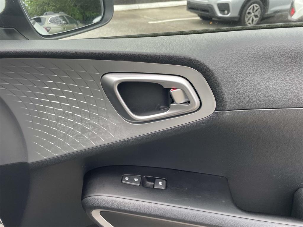 used 2022 Kia Soul car, priced at $17,668