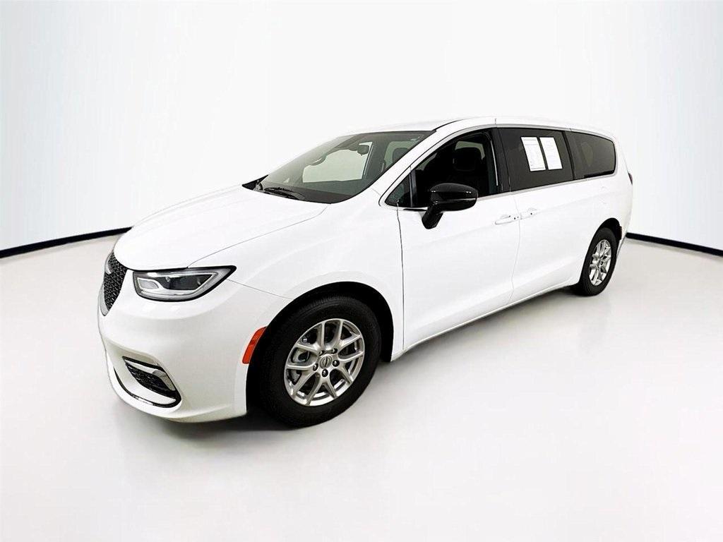 used 2024 Chrysler Pacifica car, priced at $28,828