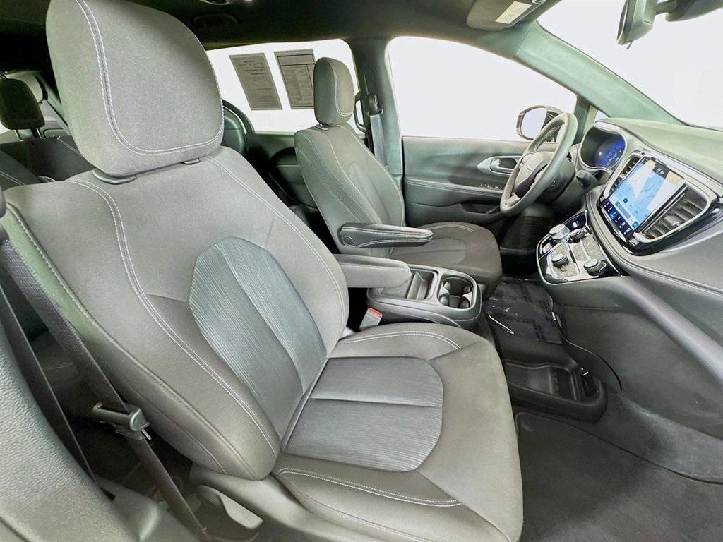 used 2024 Chrysler Pacifica car, priced at $28,828