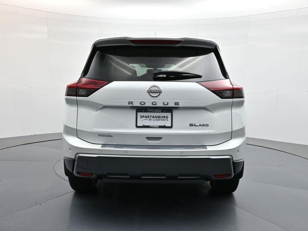 used 2025 Nissan Rogue car, priced at $33,698