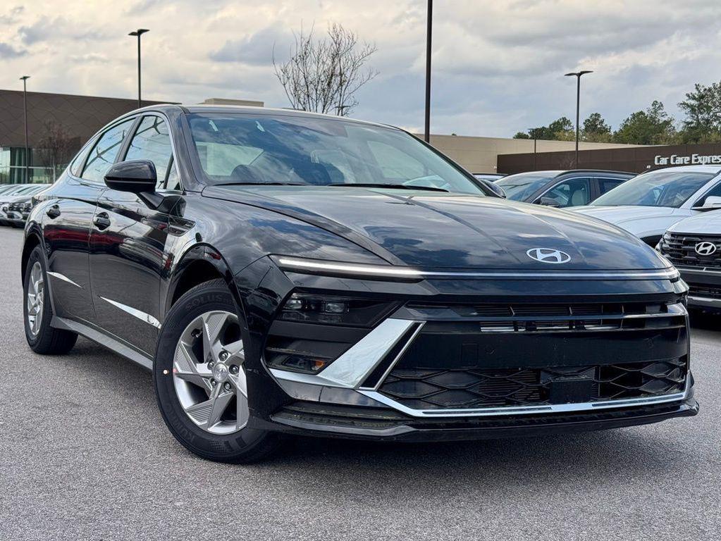 used 2025 Hyundai Sonata car, priced at $23,898