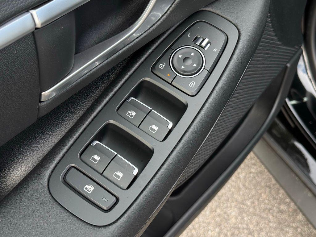 used 2025 Hyundai Sonata car, priced at $23,898