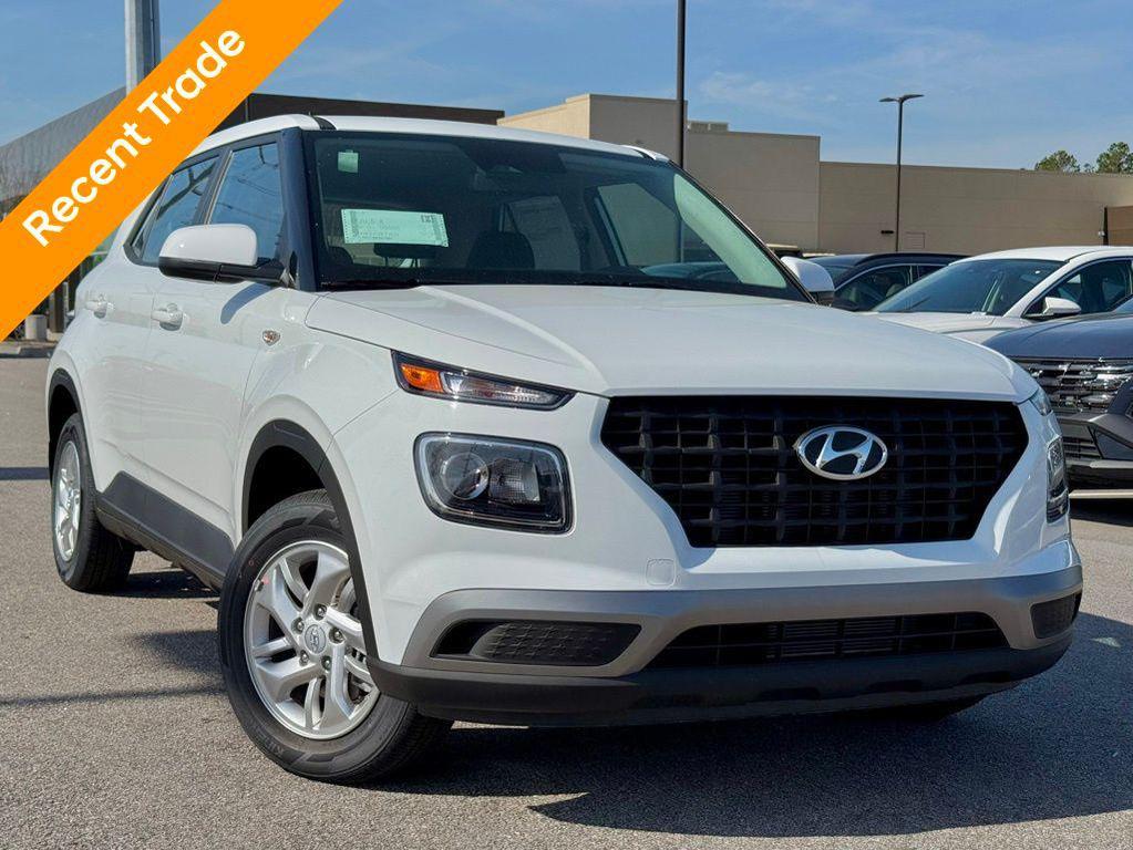 used 2025 Hyundai Venue car, priced at $17,999