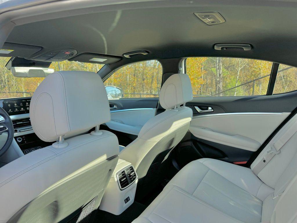 used 2025 Genesis G70 car, priced at $38,595