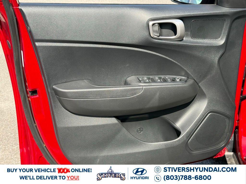 used 2025 Hyundai Venue car, priced at $19,785