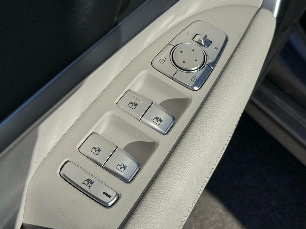 used 2025 Genesis G70 car, priced at $39,899