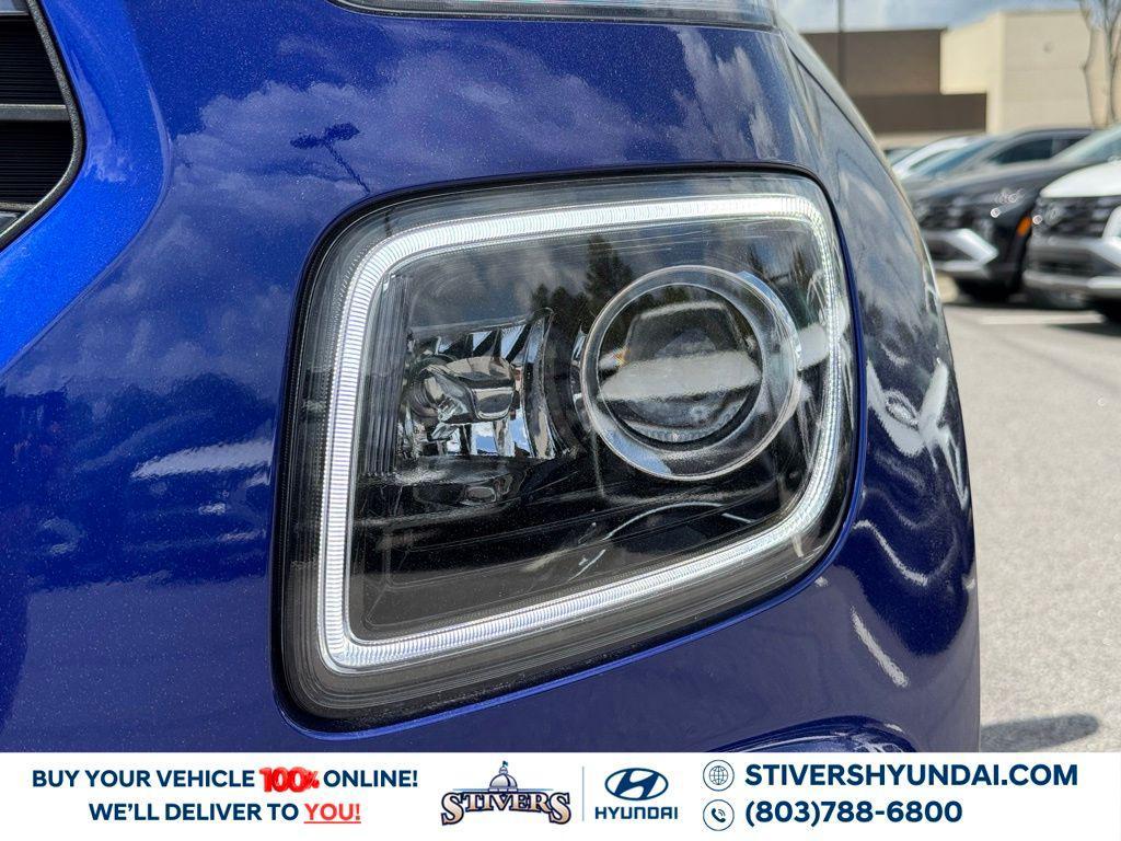 used 2025 Hyundai Venue car, priced at $21,575