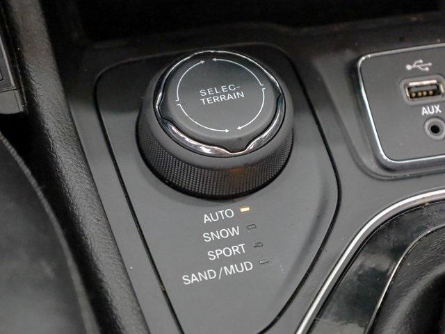 used 2019 Jeep Cherokee car, priced at $19,565
