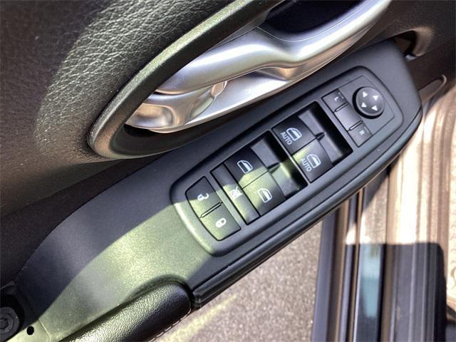 used 2015 Jeep Cherokee car, priced at $16,860