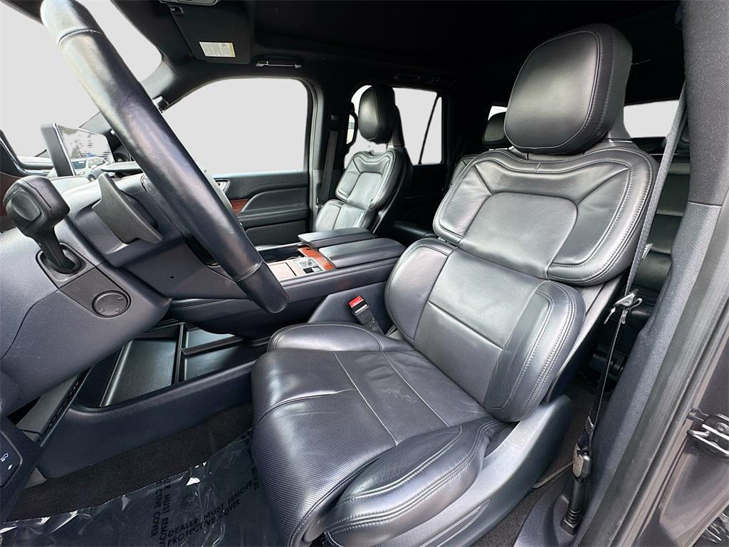 used 2023 Lincoln Navigator car, priced at $61,599