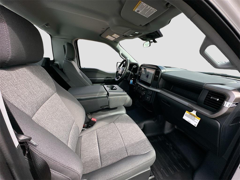 new 2025 Ford F-150 car, priced at $40,615