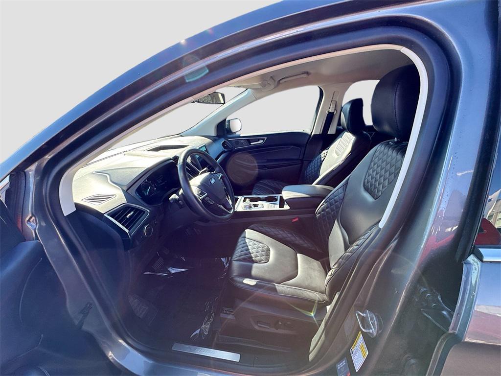 used 2024 Ford Edge car, priced at $27,899