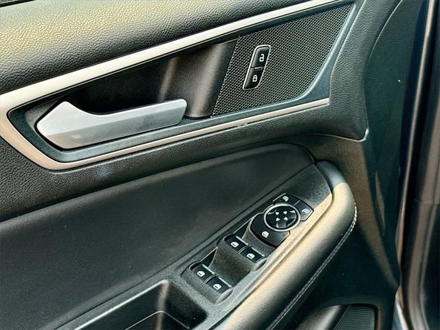 used 2024 Ford Edge car, priced at $30,859