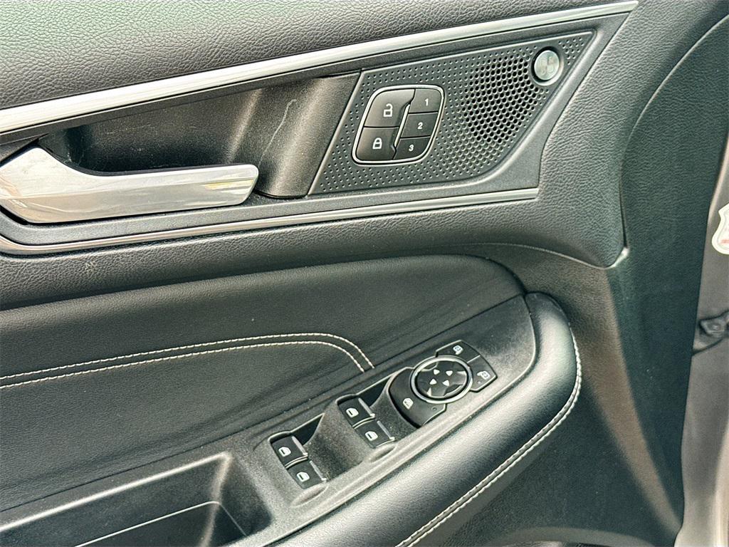 used 2022 Ford Edge car, priced at $23,999