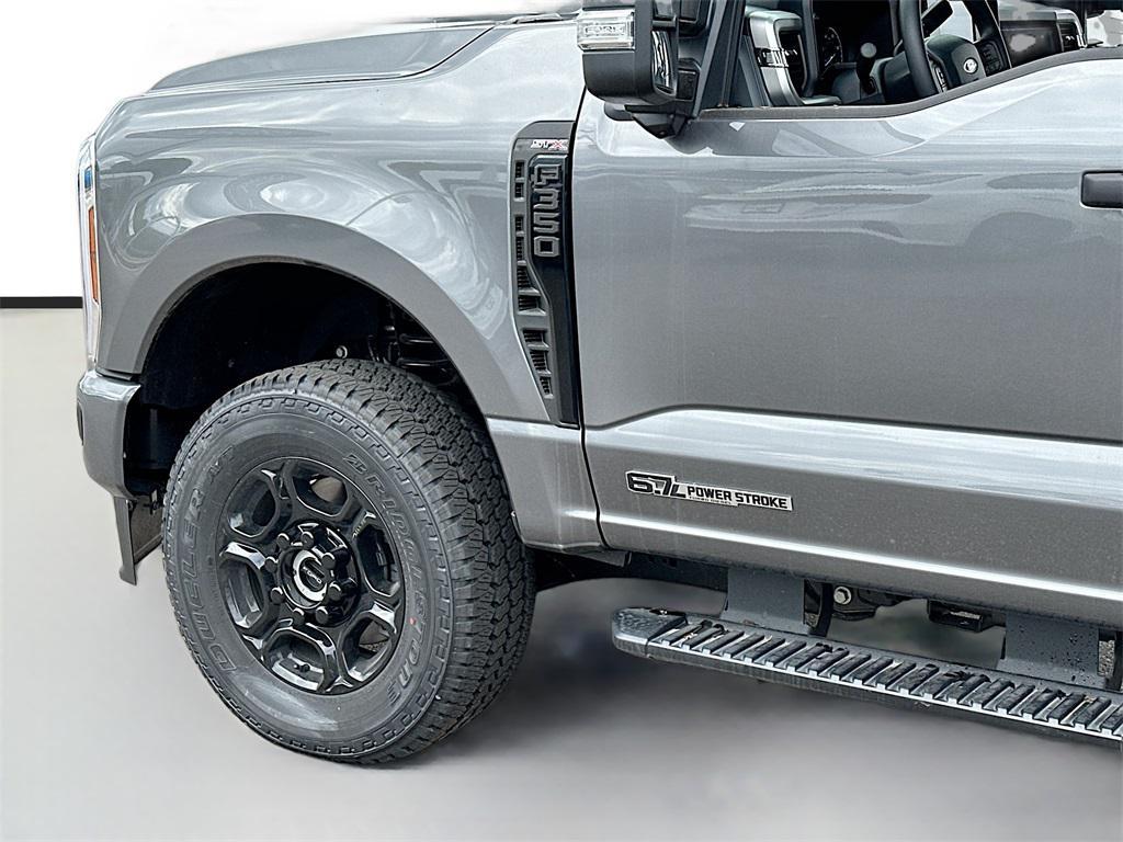 new 2025 Ford F-350 car, priced at $64,588