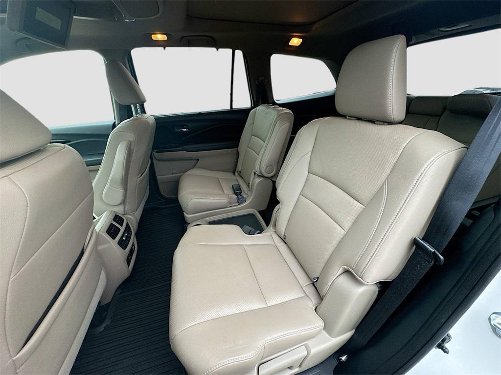 used 2022 Honda Pilot car, priced at $36,724
