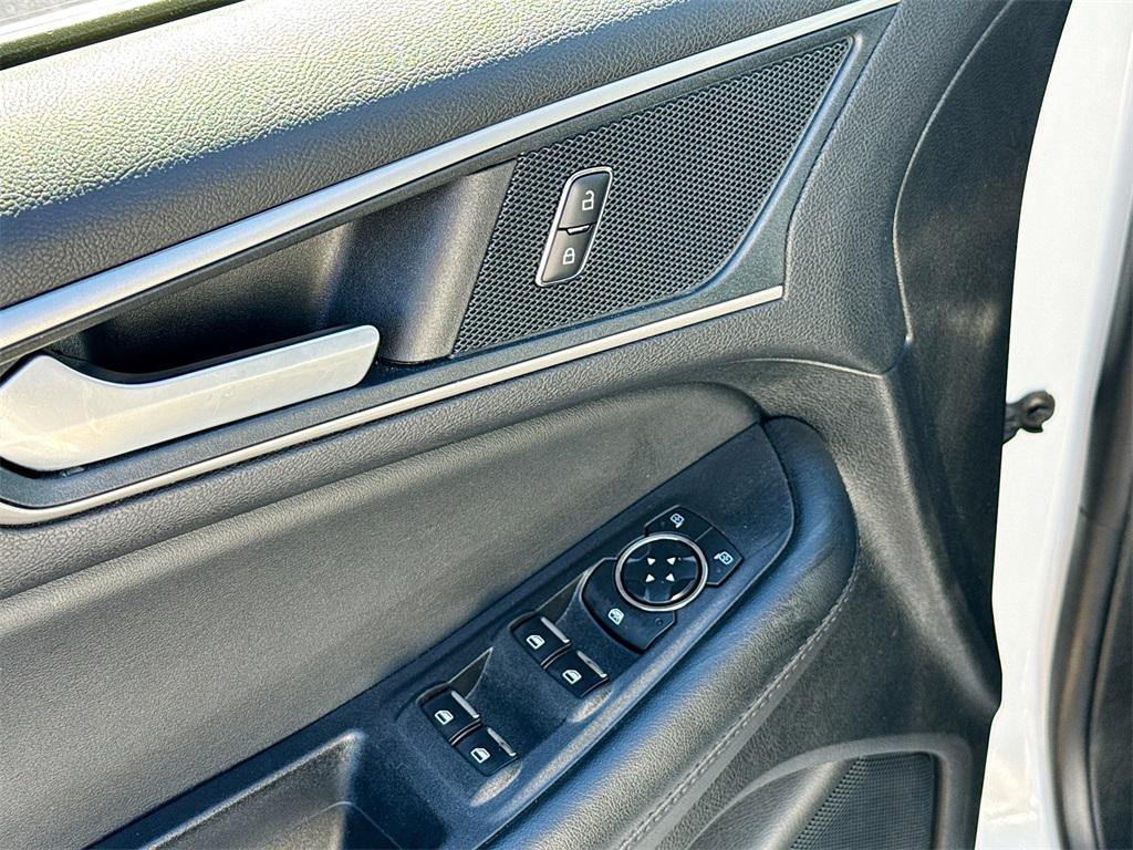 used 2024 Ford Edge car, priced at $24,245