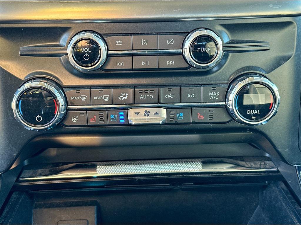 used 2021 Ford F-150 car, priced at $39,852